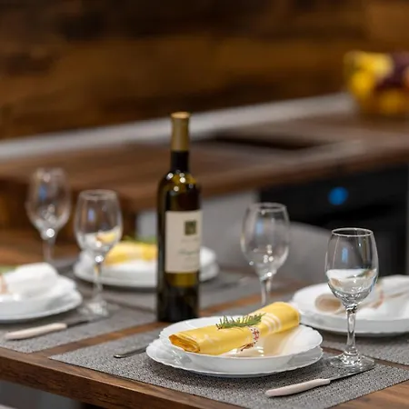 アパート Topaz Imperial ズラティボール